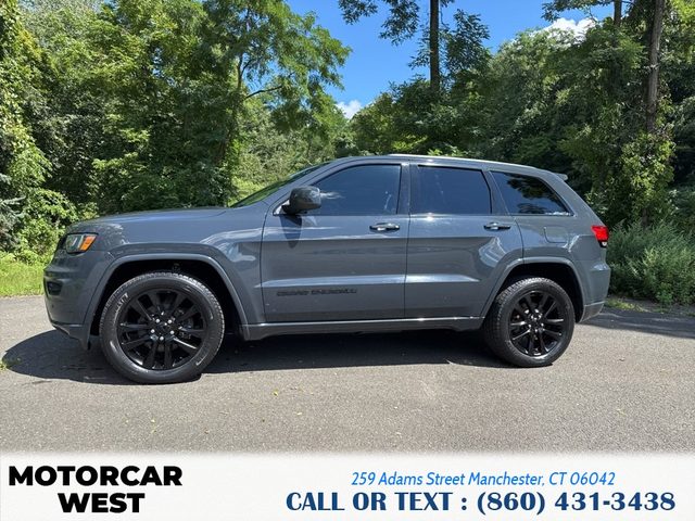 2017 Jeep Grand Cherokee Altitude 4WD photo