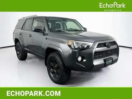 2016 Toyota 4Runner SR5 4WD photo