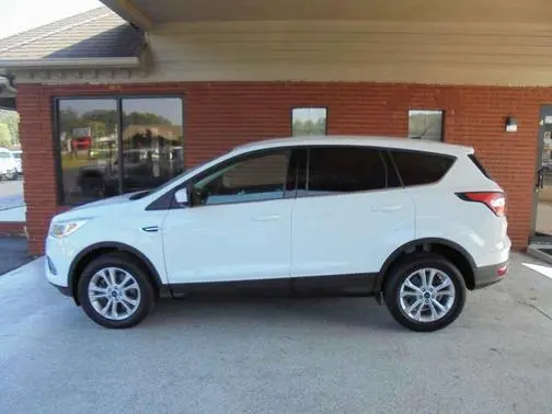 2017 Ford Escape SE 4WD photo