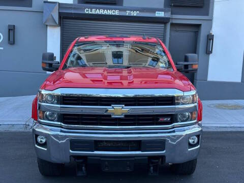 2017 Chevrolet Silverado 2500HD LT 4WD photo