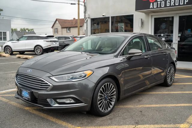 2017 Ford Fusion Titanium FWD photo