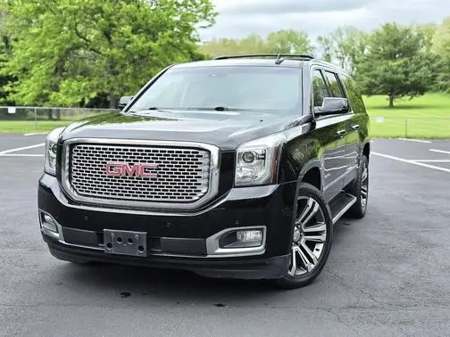 2017 GMC Yukon XL Denali 4WD photo