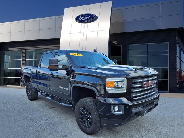2017 GMC Sierra 2500HD SLT 4WD photo