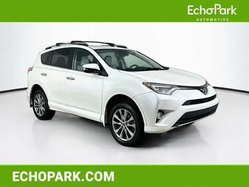 2017 Toyota RAV4 Platinum FWD photo