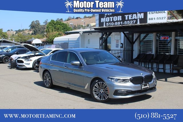 2017 BMW 5 Series 530i RWD photo