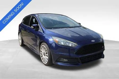 2017 Ford Focus ST FWD photo
