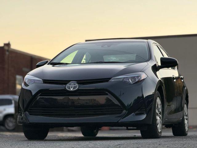 2017 Toyota Corolla LE FWD photo