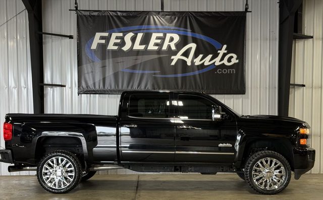 2017 Chevrolet Silverado 2500HD High Country 4WD photo