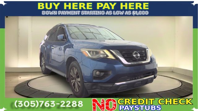 2017 Nissan Pathfinder SV FWD photo