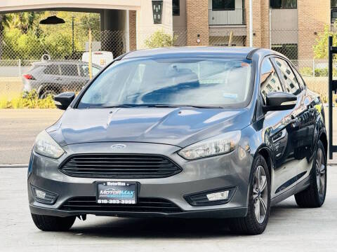 2017 Ford Focus SE FWD photo