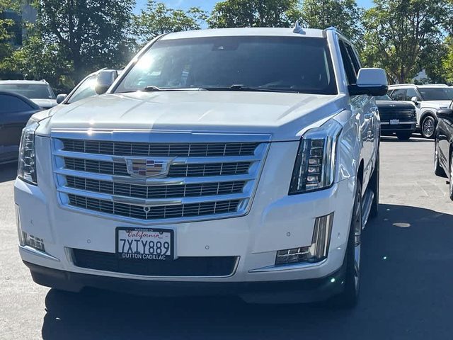 2017 Cadillac Escalade ESV Luxury RWD photo