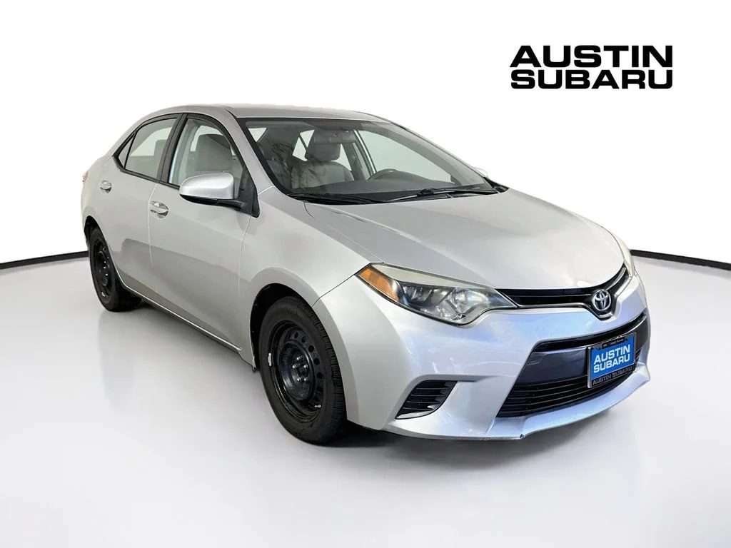 2015 Toyota Corolla LE FWD photo