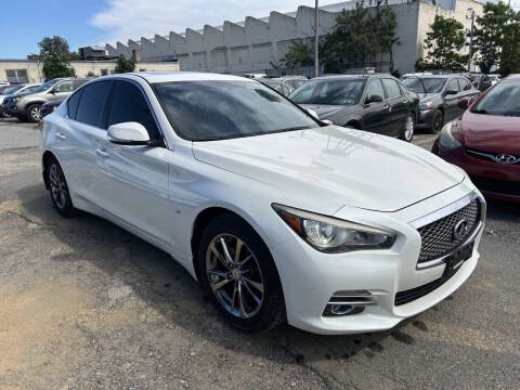 2017 Infiniti Q50 3.0t Signature Edition AWD photo