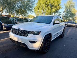2017 Jeep Grand Cherokee Altitude 4WD photo