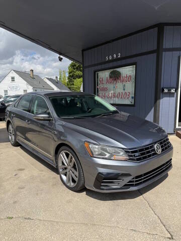2017 Volkswagen Passat R-Line w/Comfort Pkg FWD photo