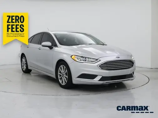 2017 Ford Fusion SE FWD photo