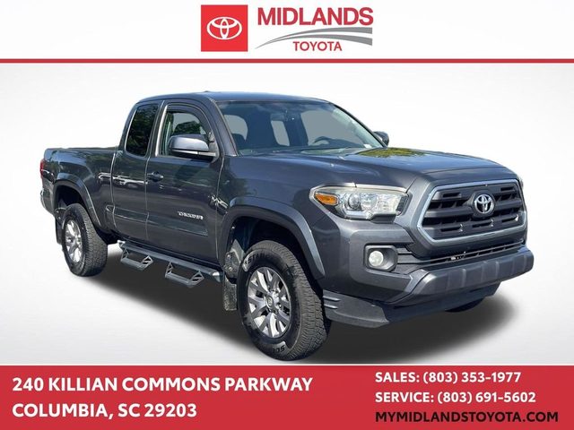 2017 Toyota Tacoma SR5 4WD photo