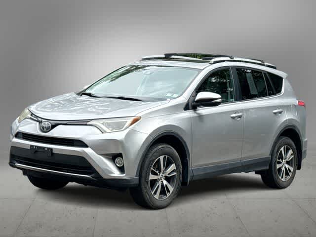 2017 Toyota RAV4 XLE AWD photo