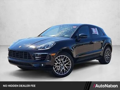 2017 Porsche Macan  AWD photo