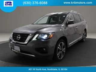 2017 Nissan Pathfinder Platinum 4WD photo