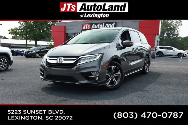 2018 Honda Odyssey Touring FWD photo
