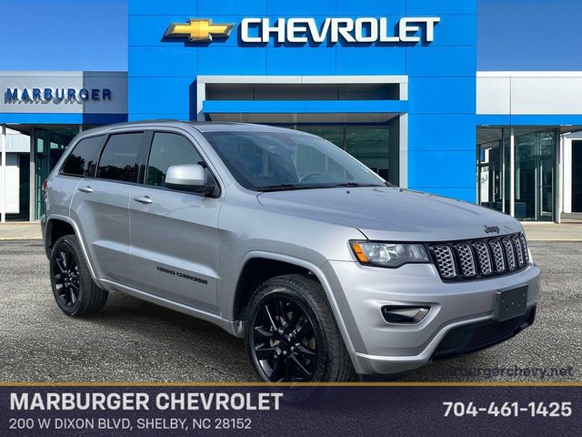 2017 Jeep Grand Cherokee Altitude 4WD photo