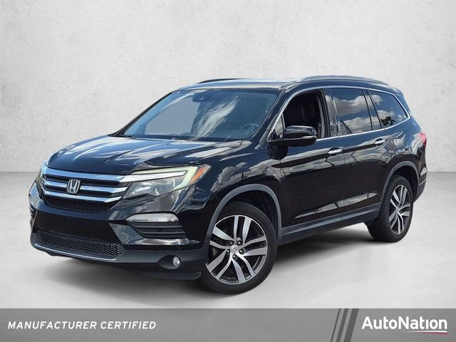 2017 Honda Pilot Touring AWD photo