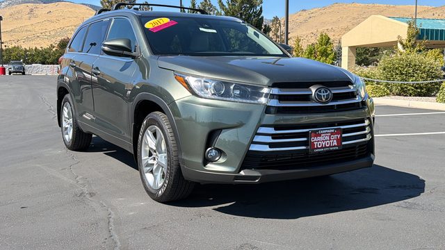 2017 Toyota Highlander Limited AWD photo