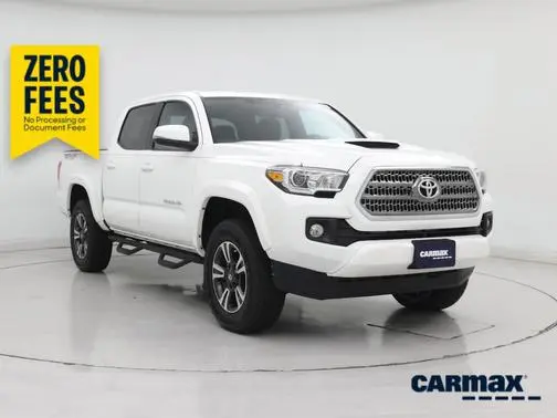 2017 Toyota Tacoma TRD Sport 4WD photo