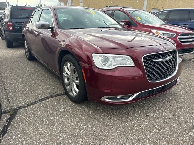 2017 Chrysler 300 300C AWD photo