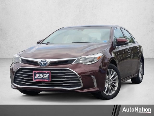 2018 Toyota Avalon Hybrid Limited FWD photo