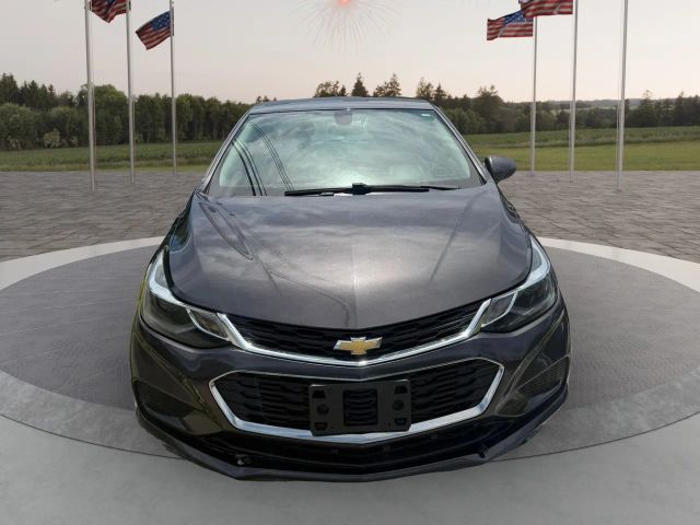 2017 Chevrolet Cruze LT FWD photo