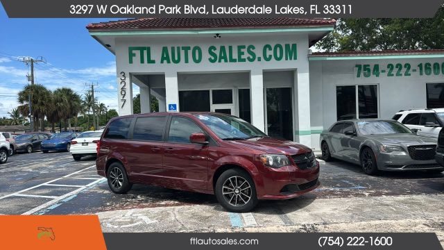 2017 Dodge Grand Caravan SE Plus FWD photo