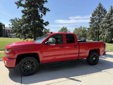 2017 Chevrolet Silverado 1500 Custom 4WD photo