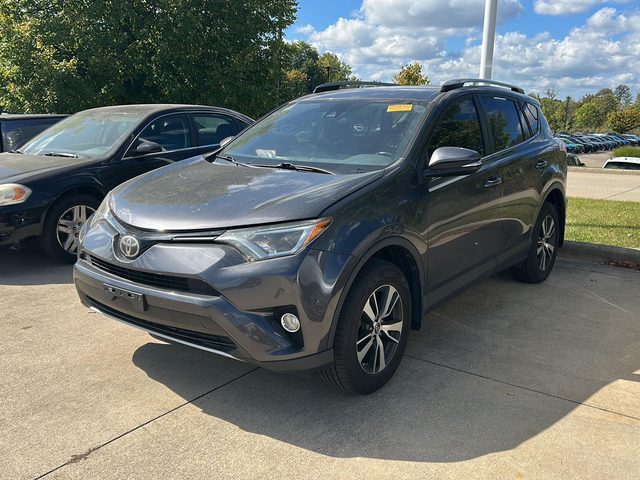 2017 Toyota RAV4 XLE AWD photo