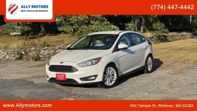 2016 Ford Focus Titanium FWD photo