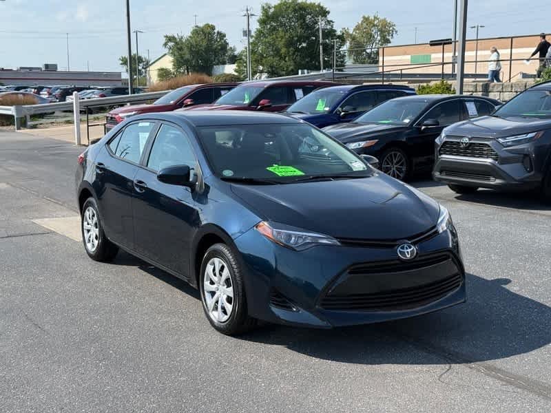 2017 Toyota Corolla LE FWD photo