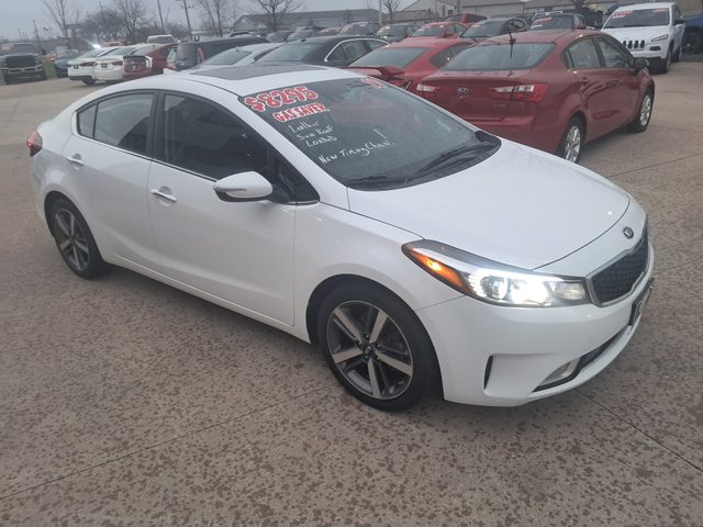 2017 Kia Forte EX FWD photo