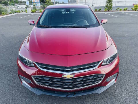 2017 Chevrolet Malibu LT FWD photo