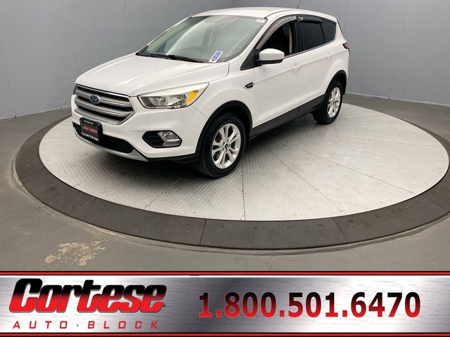2017 Ford Escape SE 4WD photo