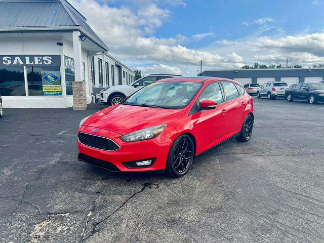 2016 Ford Focus SE FWD photo