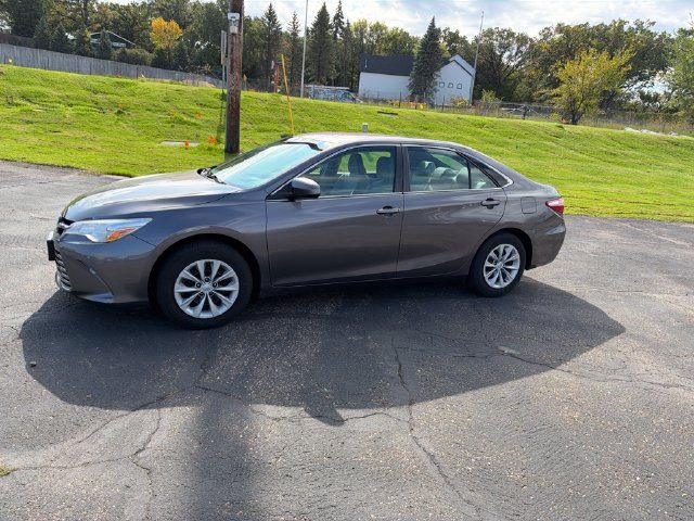 2017 Toyota Camry LE FWD photo