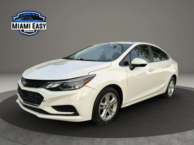 2017 Chevrolet Cruze LT FWD photo