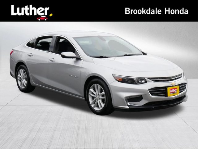 2017 Chevrolet Malibu LT FWD photo