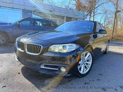 2015 BMW 5 Series 528i RWD photo