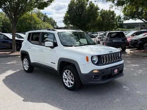 2017 Jeep Renegade Latitude 4WD photo