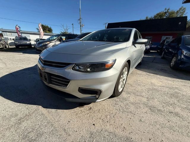 2017 Chevrolet Malibu LT FWD photo
