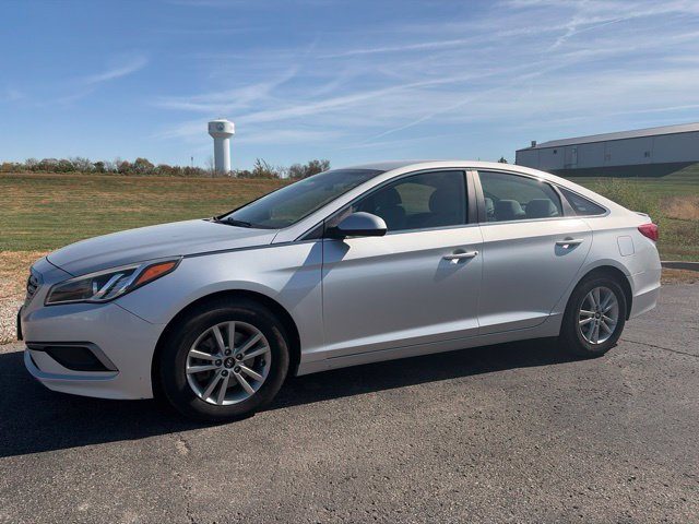 2017 Hyundai Sonata 2.4L FWD photo
