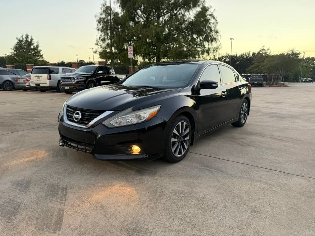 2017 Nissan Altima 2.5 SV FWD photo
