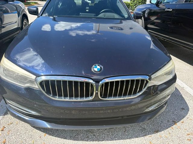 2017 BMW 5 Series 540i RWD photo